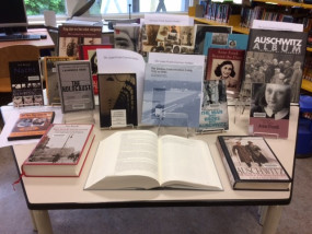 Dutch Remembrance Day library display
